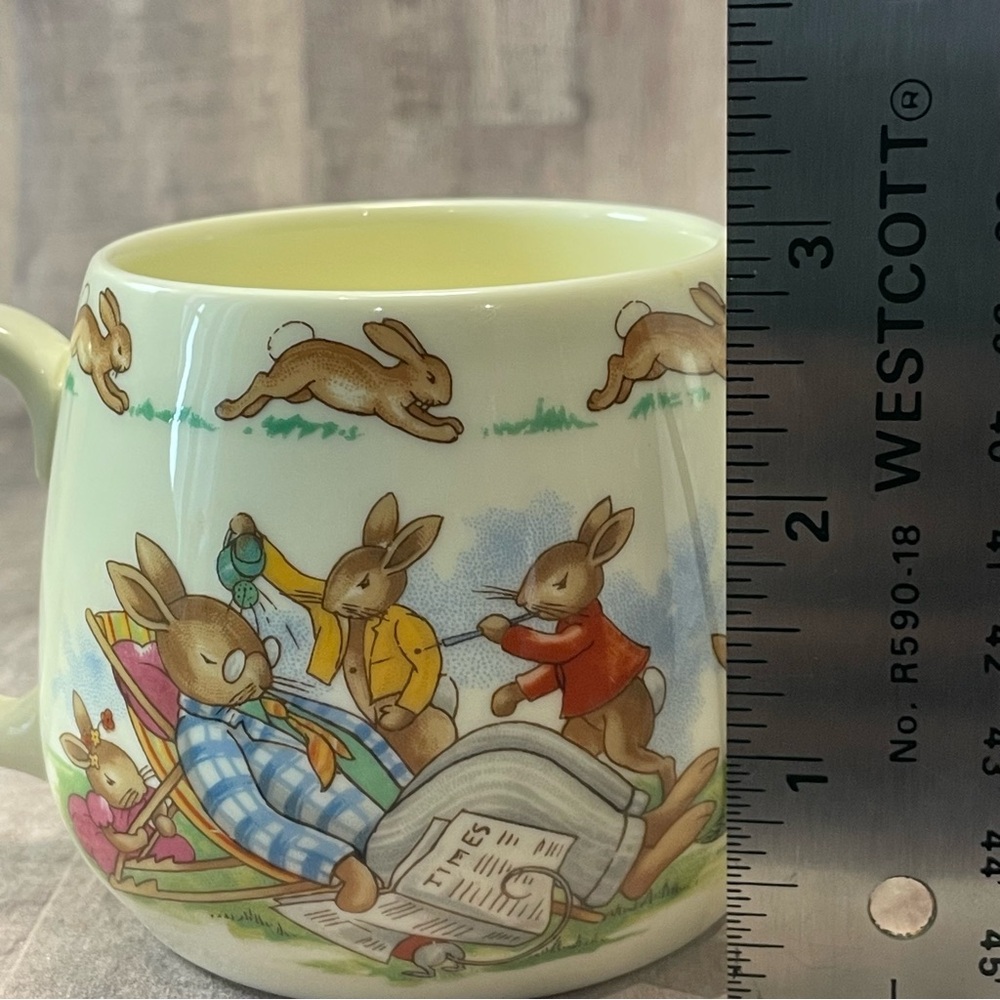 Royal Doulton Bunnykins Double Handle Child Cup Mug Mischievous - Picture 8 of 13